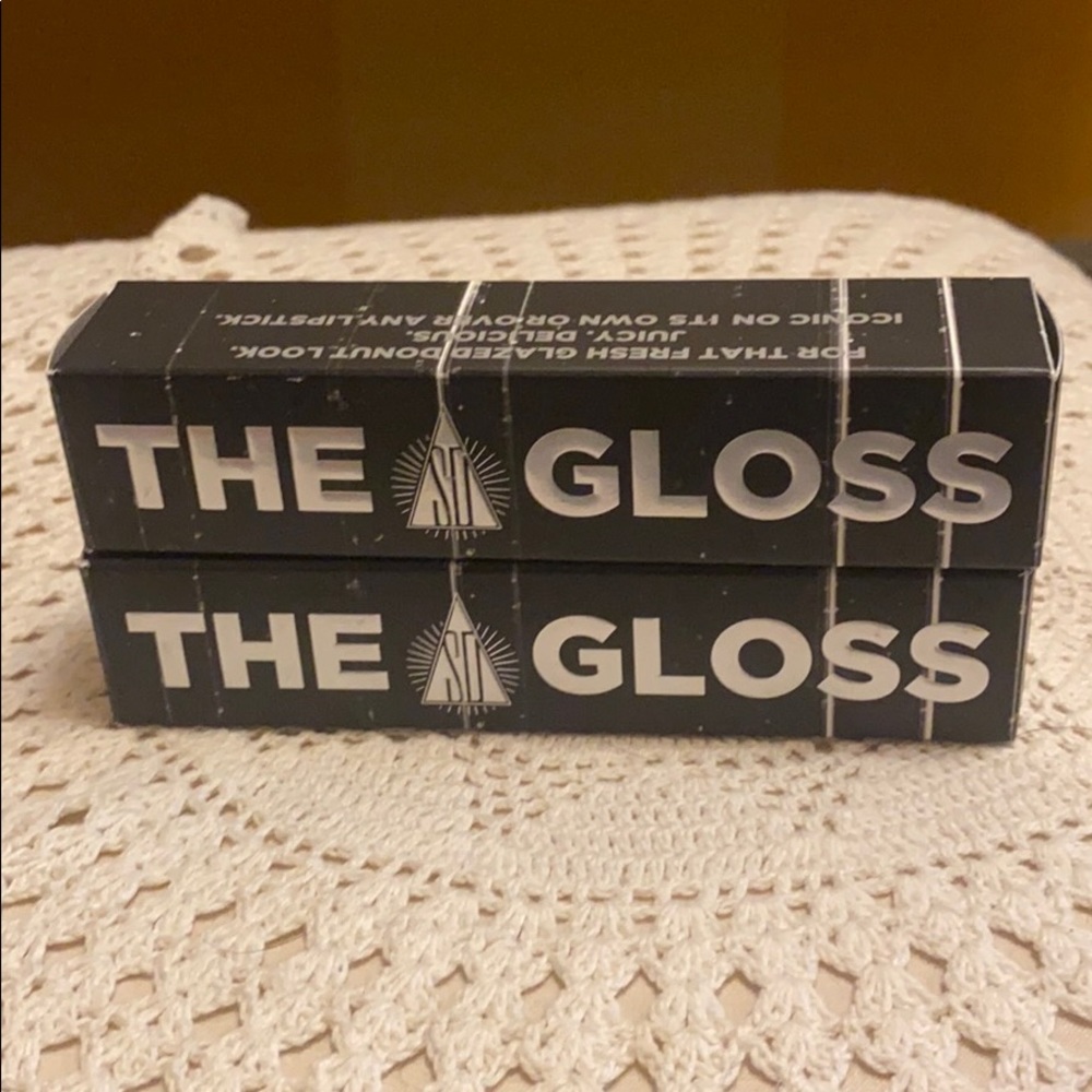Two Jeffree star Shane Dawson The gloss